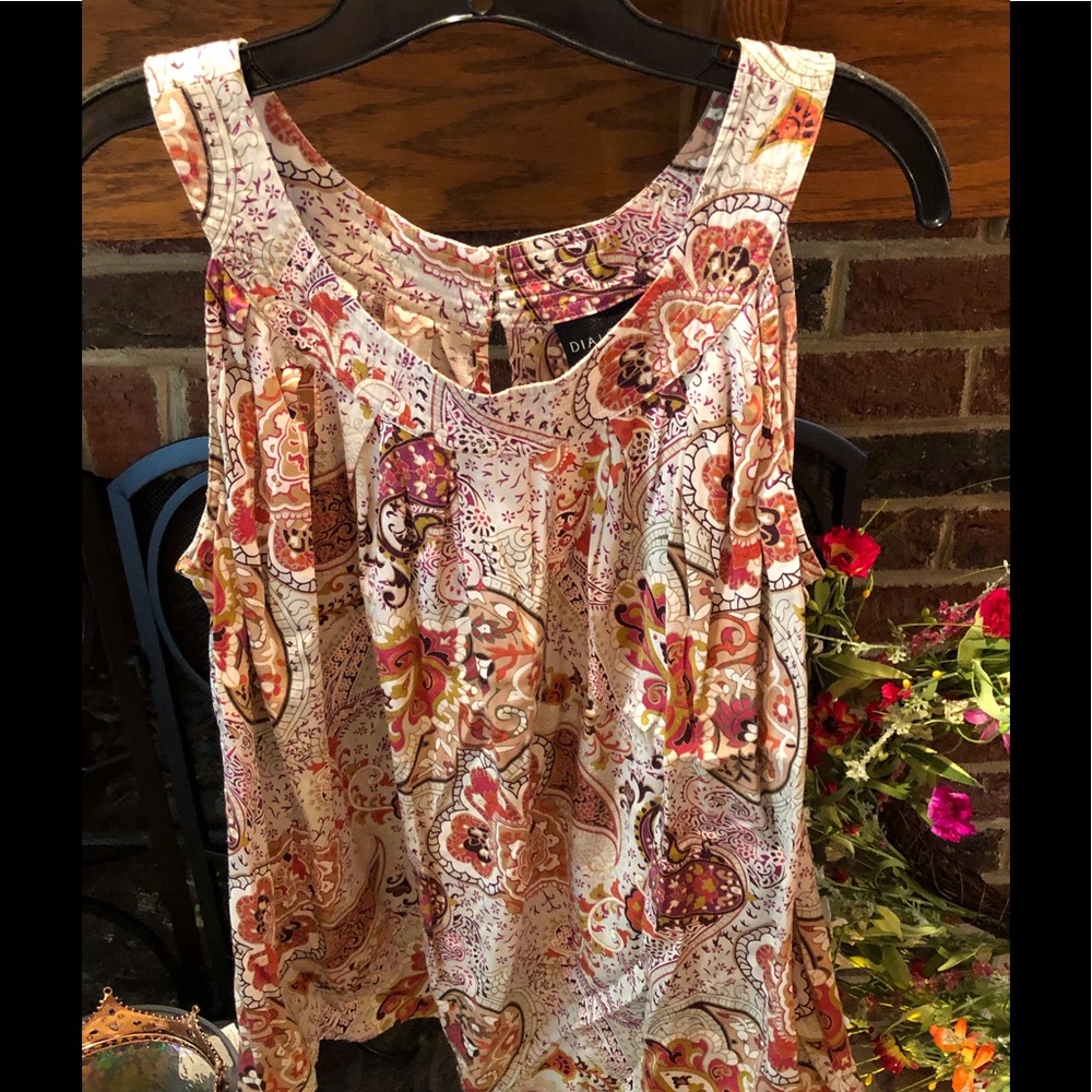 Dialogue Tank Top with quilting and button detail